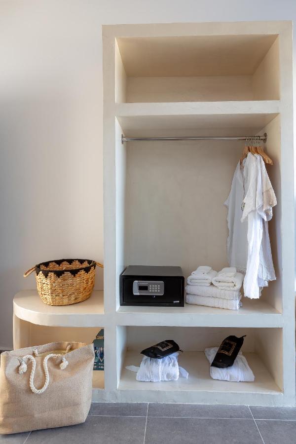 סנטוריני Divino Suites (Adults Only) מראה חיצוני תמונה