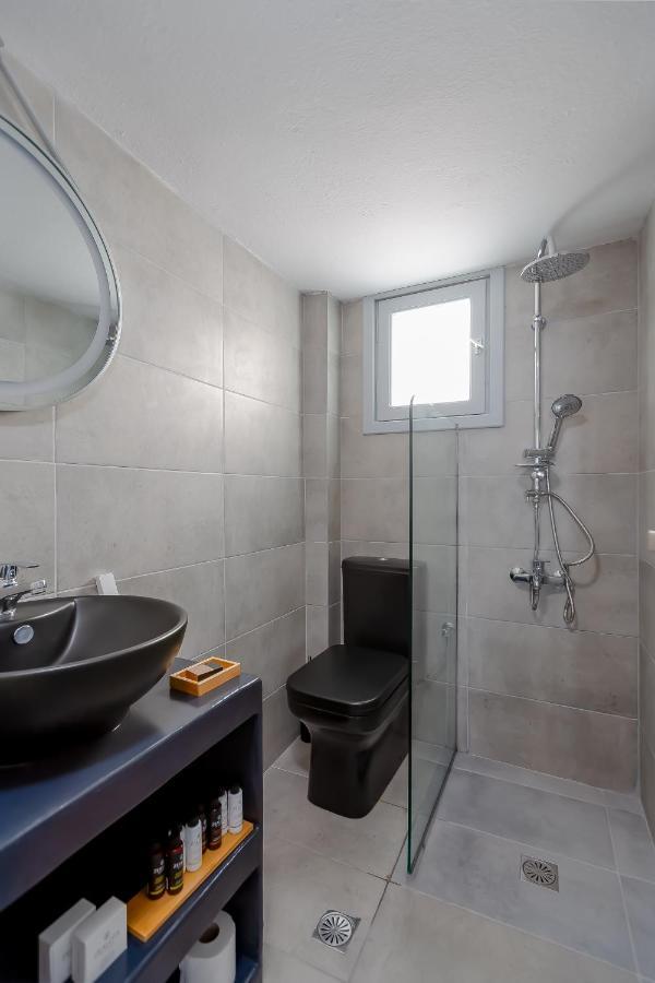 סנטוריני Divino Suites (Adults Only) מראה חיצוני תמונה